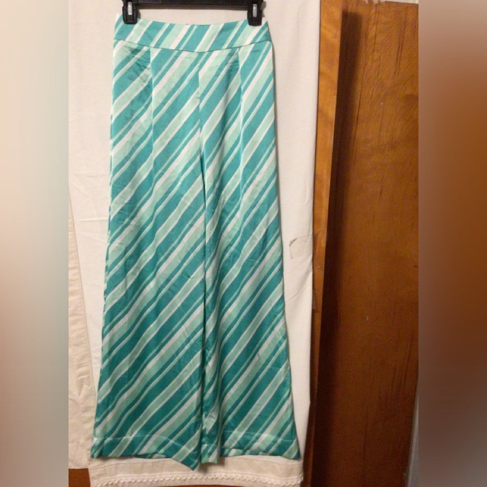 EDIT  White |Closet wide leg pants SZ 6
